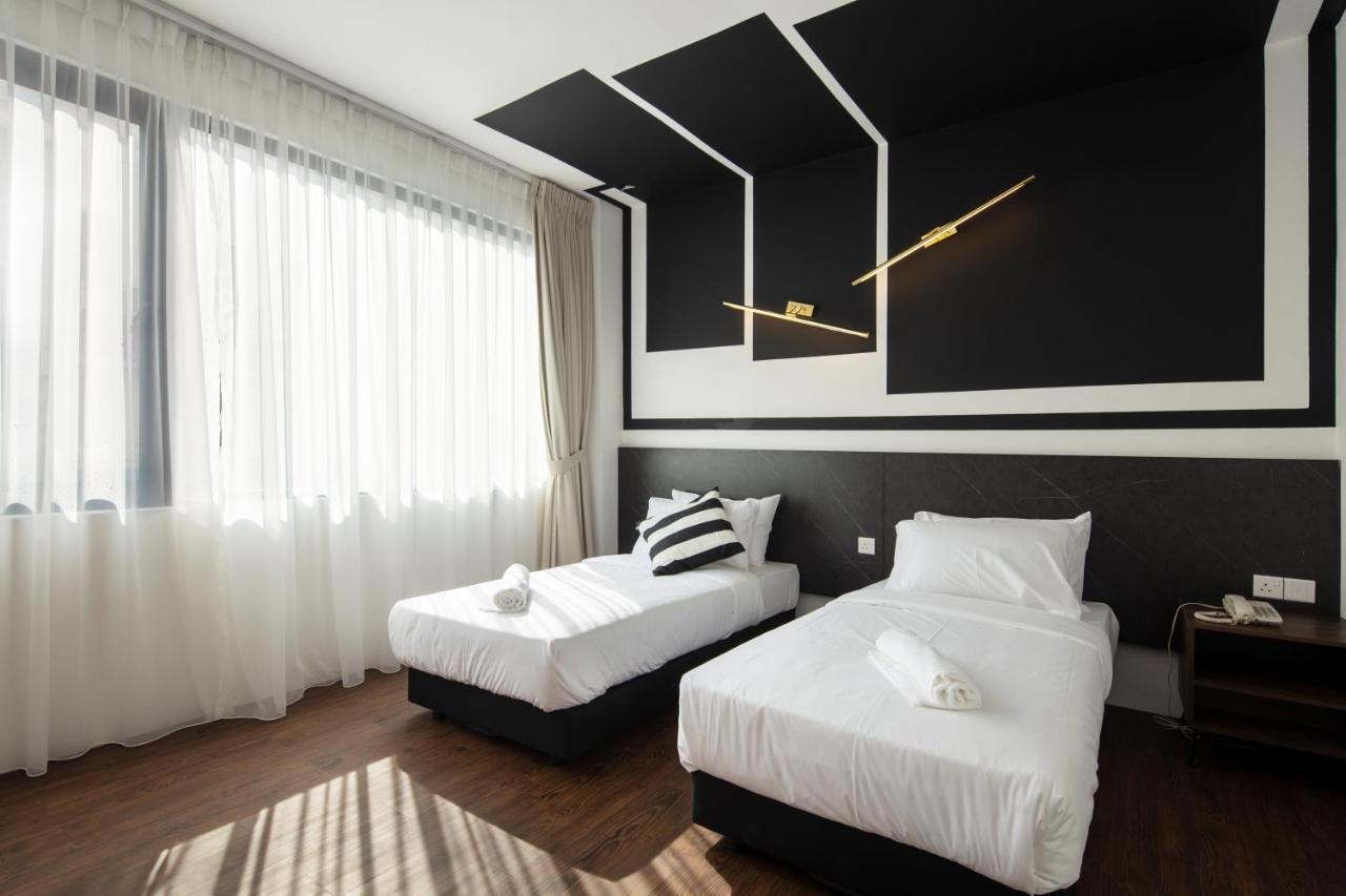 One Heritage Hotel Seremban Bagian luar foto